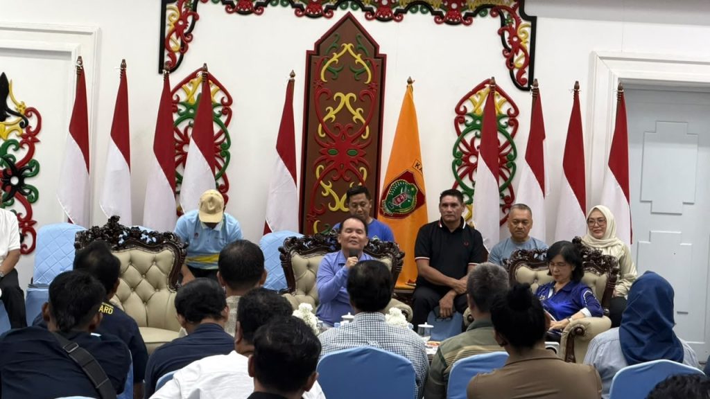 Atasi Krisis Listrik, Gubernur Kalteng Kaji Pemanfaatan Panel Surya untuk Fasilitas Pemerintah