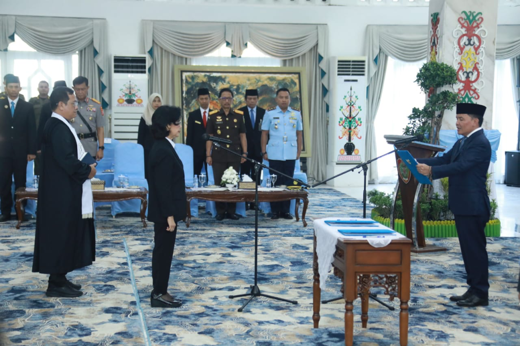 Linae Victoria Aden Resmi Dilantik Jadi Sekda Kalteng, Gubernur Tekankan Kolaborasi Birokrasi